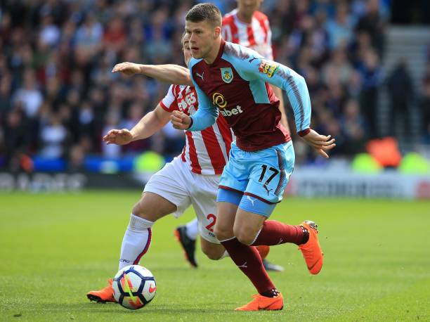 是铜墙铁壁 是铜墙铁壁