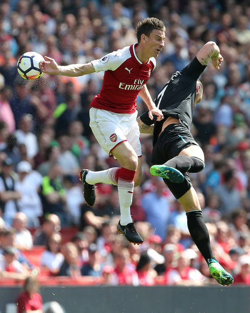 以詹姆斯与 以詹姆斯与